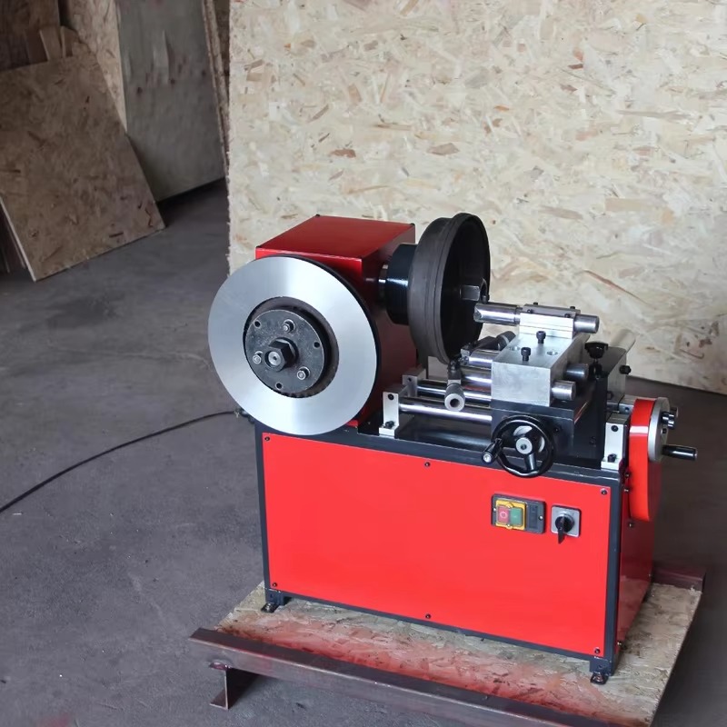 CE Standard Vehicle Equipment  - Brake Drum Lathe recension och pris